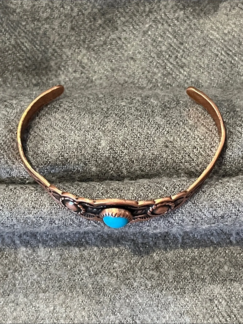 Child’s Vtg Copper Bracelet w/Turquoise Accent